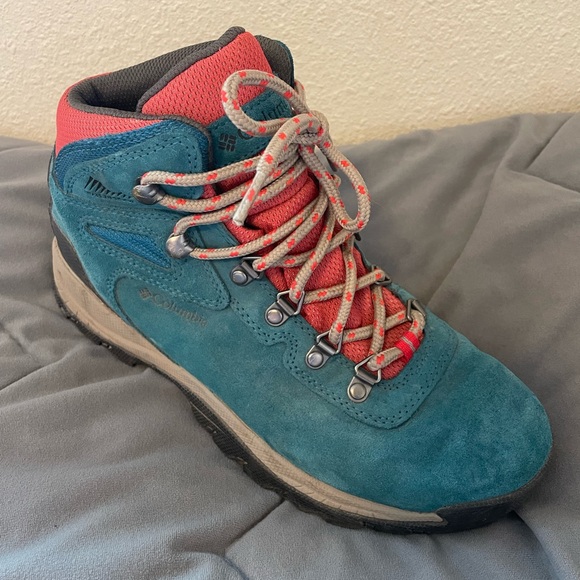 Newton Ridge Plus Waterproof Amped Hiking Boot - Women's - Picture 1 of 9